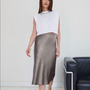 NWT Babaton slip Satin midi skirt size 00 pewter grey